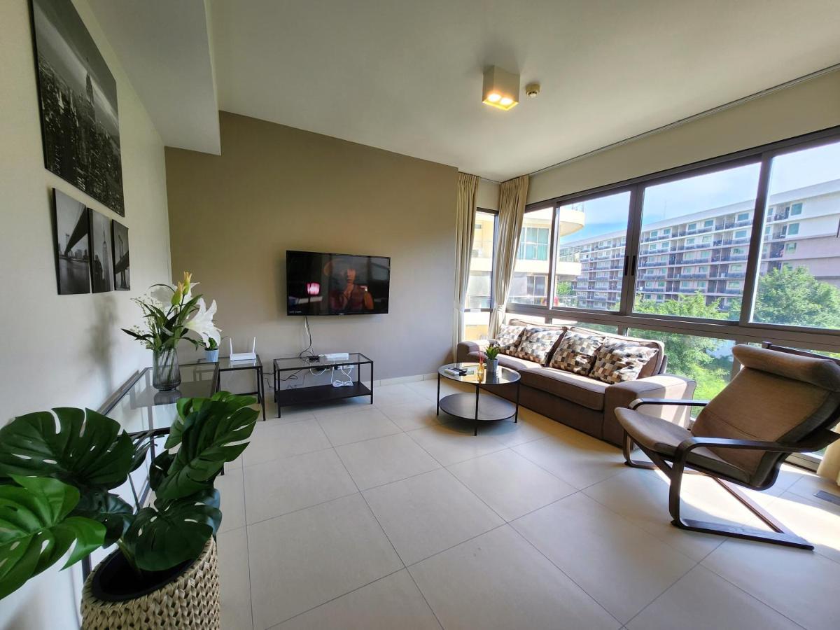 Unixx Oasis : Grandeur 2Br Suite Pattaya Ngoại thất bức ảnh
